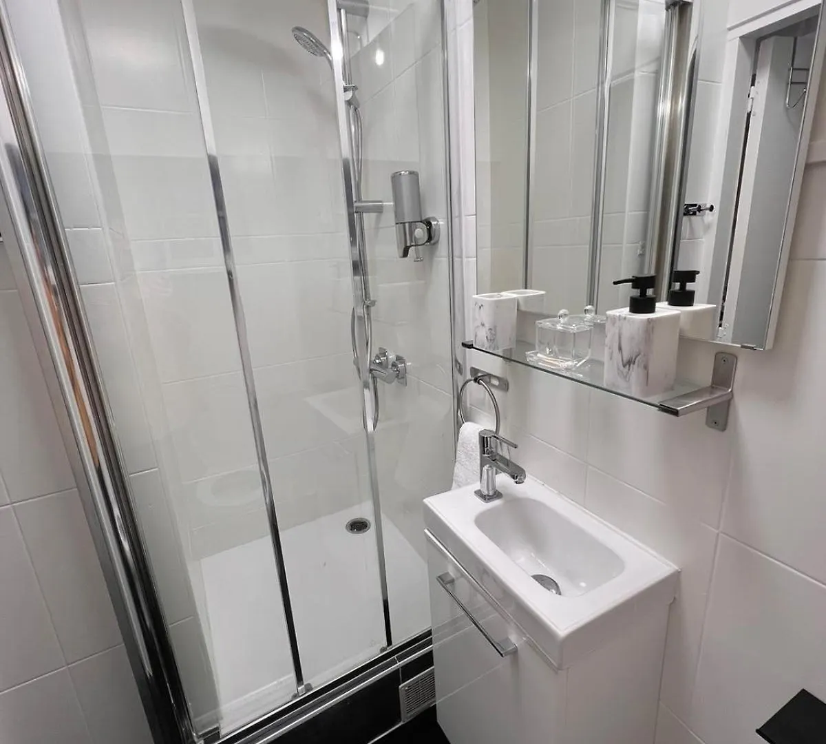 Aeroport Cdg Bourget Expo Asterix Paris Disney Villa Gonesse Holiday home